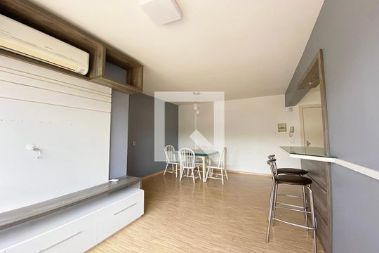 Apartamento para alugar com 2 quartos, 57m² em Mauá, Novo Hamburgo