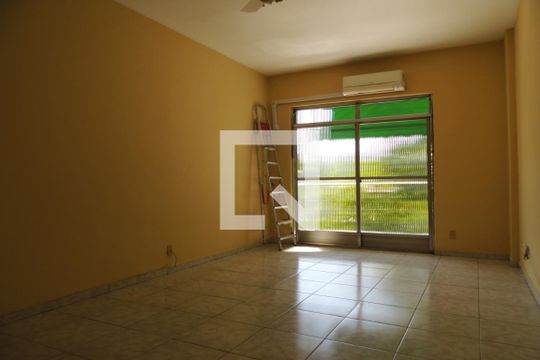 Sala  de apartamento para alugar com 3 quartos, 83m² em Freguesia (jacarepaguá), Rio de Janeiro
