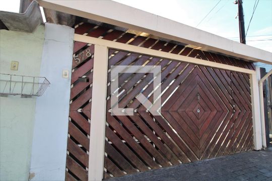 Fachada de casa à venda com 3 quartos, 70m² em Capela do Socorro, São Paulo