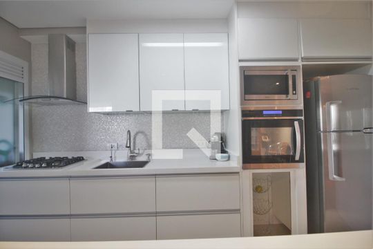 Cozinha de apartamento para alugar com 2 quartos, 86m² em Parque Reboucas, São Paulo