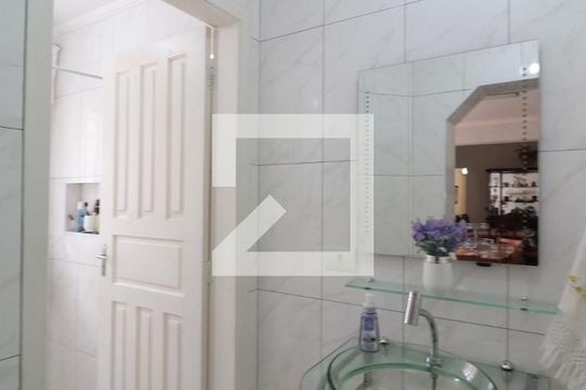 Lavabo de casa à venda com 3 quartos, 220m² em Vila Diva (zona Leste), São Paulo