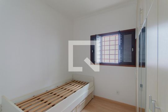 Quarto 2 de casa para alugar com 3 quartos, 190m² em Vila Mariana, São Paulo