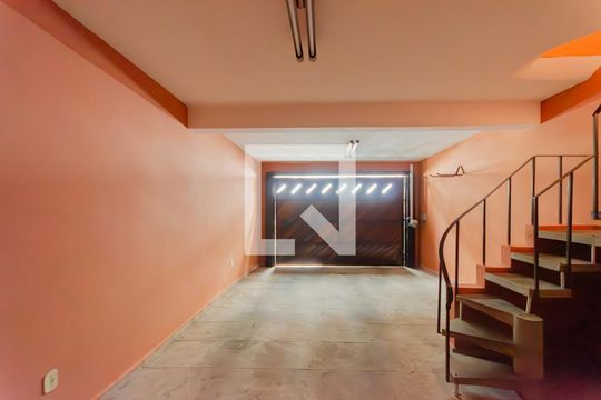 Garagem de casa para alugar com 3 quartos, 190m² em Vila Mariana, São Paulo