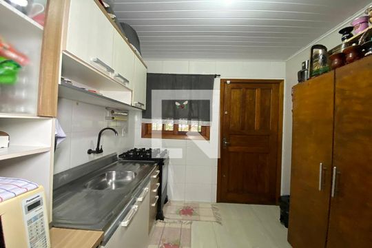 Cozinha de casa à venda com 2 quartos, 81m² em Campestre, São Leopoldo