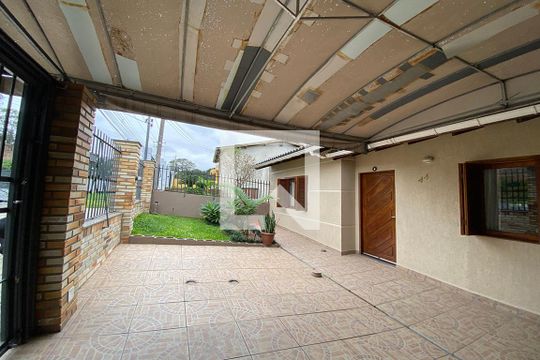 Garagem de casa à venda com 2 quartos, 81m² em Campestre, São Leopoldo