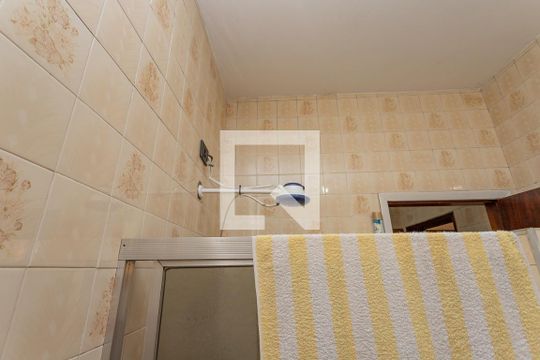 Banheiro de casa à venda com 5 quartos, 480m² em Piraporinha, Diadema