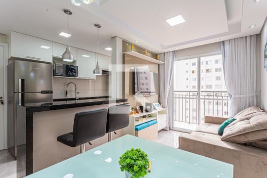 Sala de apartamento à venda com 3 quartos, 57m² em Parque São Vicente, Mauá