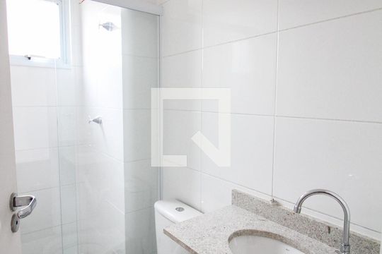 banheiro de apartamento para alugar com 2 quartos, 52m² em Lauzane Paulista, São Paulo