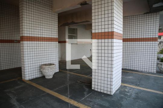 Garagem de apartamento para alugar com 3 quartos, 105m² em Cidade Ocian, Praia Grande