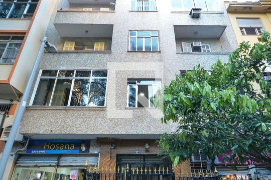 Fachada  de apartamento para alugar com 2 quartos, 63m² em Centro, Rio de Janeiro