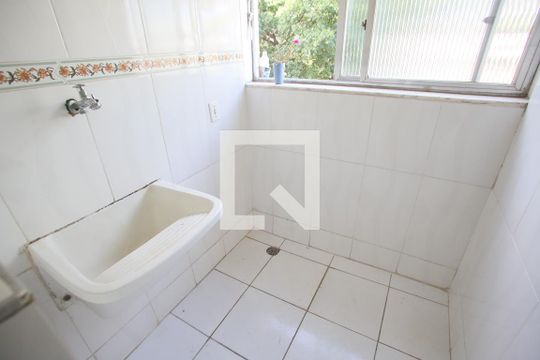 Área de Serviço de apartamento para alugar com 2 quartos, 60m² em Taquara, Rio de Janeiro