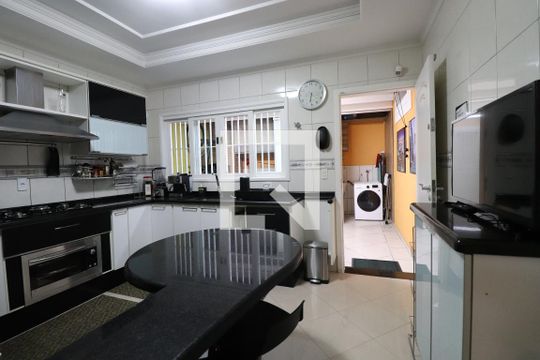 Cozinha de casa à venda com 3 quartos, 157m² em Jardim Santa Mena, Guarulhos