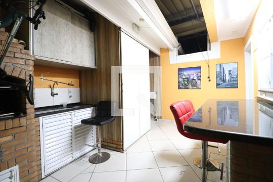 Lavanderia e Churrasqueira de casa à venda com 3 quartos, 157m² em Jardim Santa Mena, Guarulhos