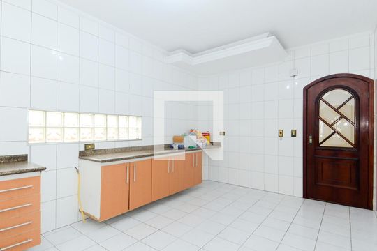 Cozinha de casa à venda com 4 quartos, 184m² em Gopoúva, Guarulhos