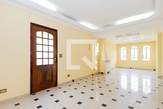 Casa à venda com 4 quartos, 184m² em Gopoúva, Guarulhos