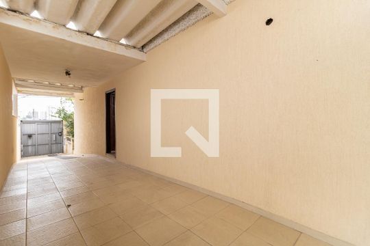 Garagem de casa à venda com 2 quartos, 150m² em Bosque da Saúde, São Paulo
