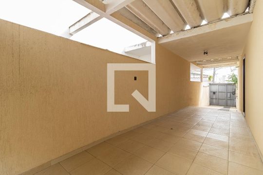 Garagem de casa à venda com 2 quartos, 150m² em Bosque da Saúde, São Paulo