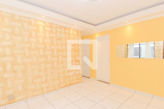 Sala de apartamento para alugar com 2 quartos, 49m² em Portal dos Gramados, Guarulhos