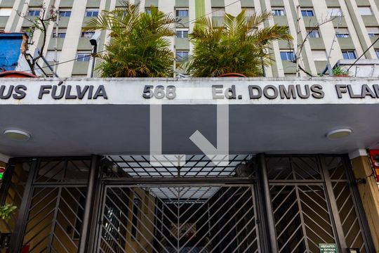 Fachada de apartamento à venda com 2 quartos, 52m² em Água Branca, São Paulo