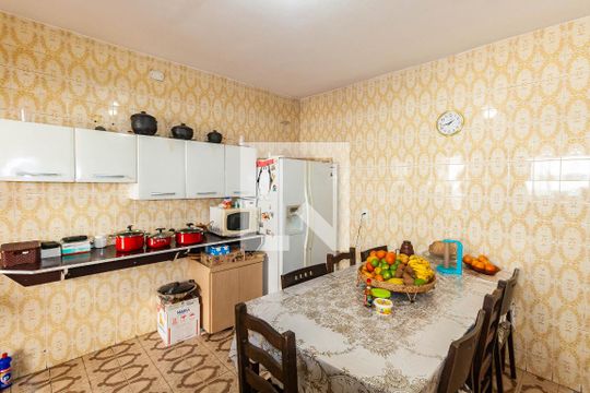 Cozinha de casa à venda com 3 quartos, 210m² em Vila Tolstoi, São Paulo