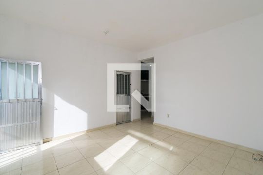 Sala de casa à venda com 2 quartos, 162m² em Manguinhos, Rio de Janeiro