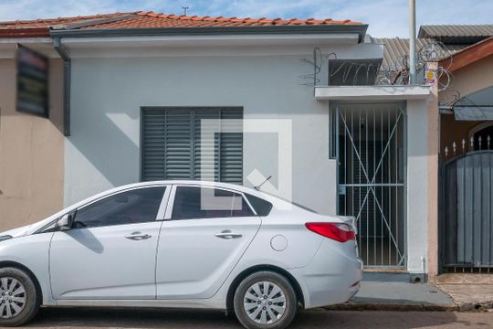 Fachada de casa à venda com 2 quartos, 126m² em Vila Joana, Jundiaí