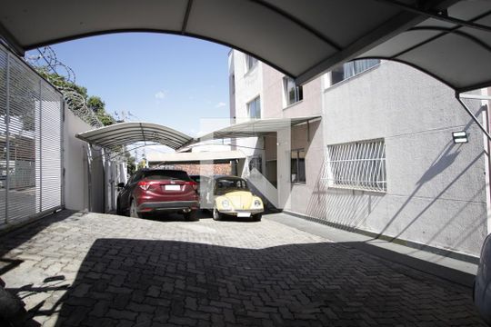Garagem de apartamento à venda com 2 quartos, 63m² em Juliana, Belo Horizonte