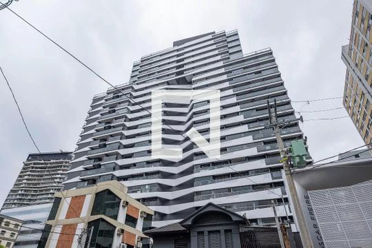 Fachada de kitnet/studio para alugar com 1 quarto, 18m² em Pinheiros, São Paulo