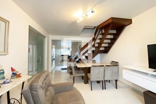 Sala de apartamento à venda com 3 quartos, 235m² em Centro, Novo Hamburgo