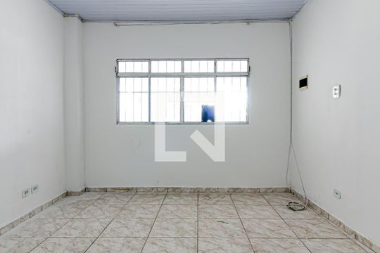 Sala de casa para alugar com 2 quartos, 80m² em Burgo Paulista, São Paulo