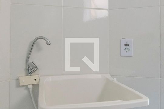Área de Serviço de apartamento para alugar com 1 quarto, 46m² em Vila Suica, Santo André