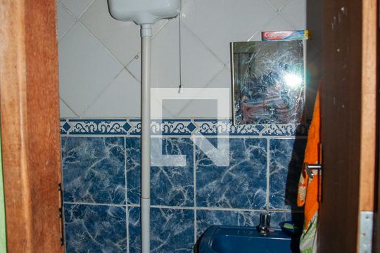 Banheiro de casa à venda com 1 quarto, 84m² em Eldorado, Contagem