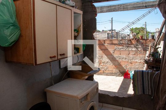 Área de Serviço de casa à venda com 1 quarto, 84m² em Eldorado, Contagem