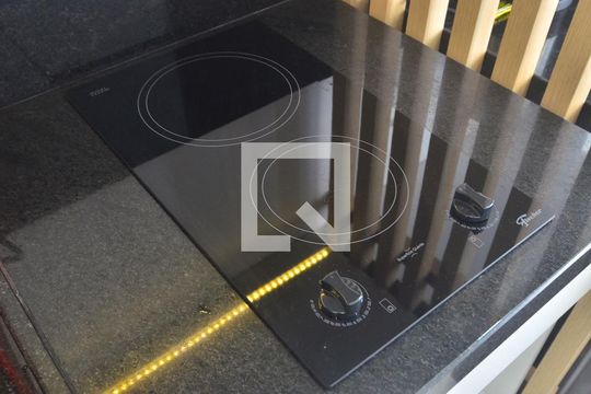 Cozinha de apartamento à venda com 1 quarto, 46m² em Marechal Rondon, Canoas