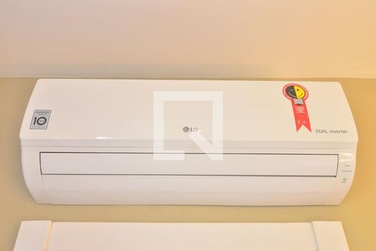 Ar condicionado de apartamento à venda com 1 quarto, 46m² em Marechal Rondon, Canoas