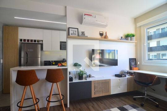Sala de apartamento à venda com 1 quarto, 46m² em Marechal Rondon, Canoas