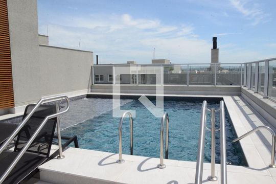 Piscina de apartamento à venda com 1 quarto, 46m² em Marechal Rondon, Canoas