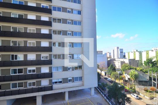 Vista Sala de apartamento à venda com 1 quarto, 46m² em Marechal Rondon, Canoas