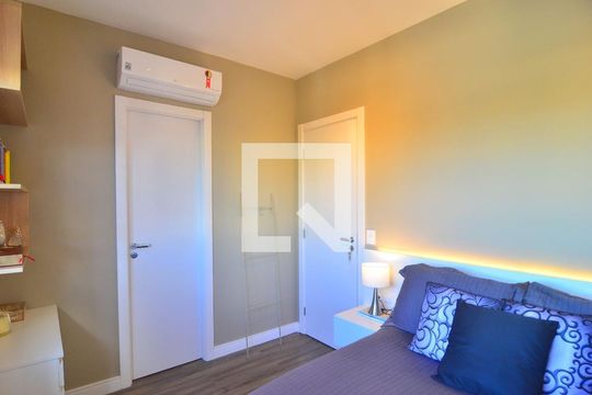 Suíte de apartamento à venda com 1 quarto, 46m² em Marechal Rondon, Canoas