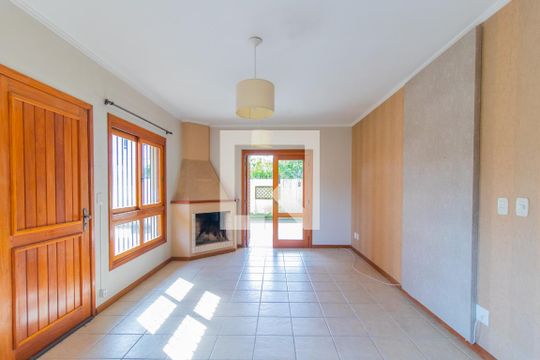 Sala de casa de condomínio à venda com 3 quartos, 250m² em Espírito Santo, Porto Alegre