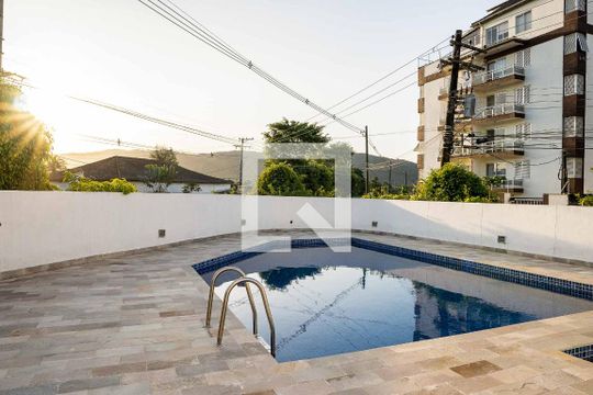 Área comum - Piscina de apartamento para alugar com 2 quartos, 137m² em Jardim Virginia , Guarujá