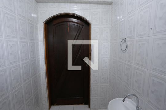 Lavabo de casa à venda com 3 quartos, 164m² em Vila Constança, São Paulo
