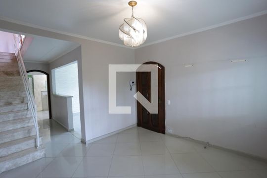 Sala de casa à venda com 3 quartos, 164m² em Vila Constança, São Paulo