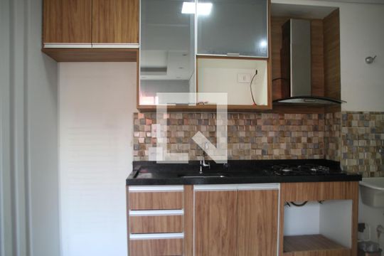 Cozinha e Área de Serviço de apartamento para alugar com 2 quartos, 42m² em Jardim Helena, São Paulo