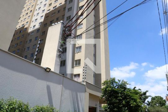 Fachada de apartamento para alugar com 2 quartos, 40m² em Vila Penteado, São Paulo