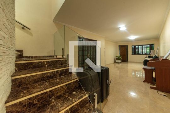 Casa para alugar com 3 quartos, 197m² em Suíssa, Ribeirão Pires