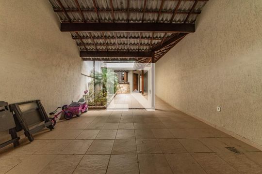 Garagem de casa para alugar com 3 quartos, 197m² em Suíssa, Ribeirão Pires