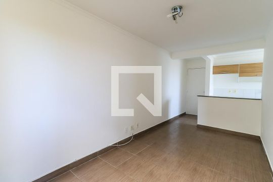 Sala de apartamento para alugar com 2 quartos, 45m² em Parque Munhoz, São Paulo