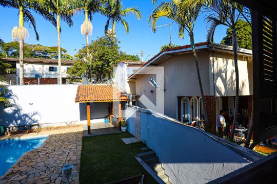 Suíte 2 - vista de casa para alugar com 4 quartos, 190m² em Parque Paulistano, Cotia