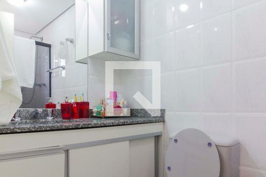 Banheiro da Suíte de apartamento à venda com 3 quartos, 112m² em Vila Suzana, São Paulo